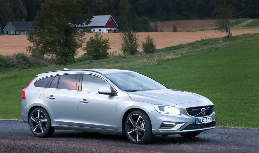 Volvo V60 2.0 T4 Drive-E Momentum
