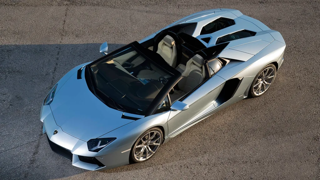 Lamborghini Aventador LP700-4 Roadster 6.5 V12