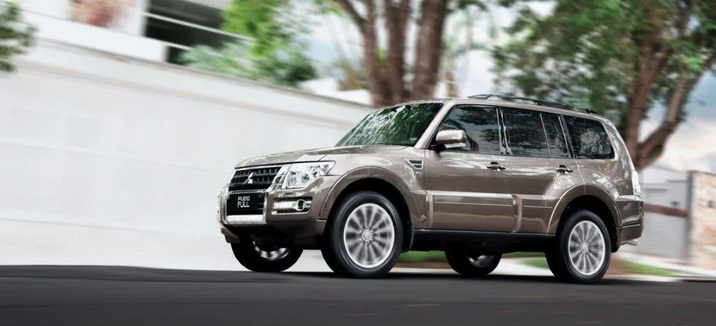 Mitsubishi Pajero Full 3.8 V6 3D HPE 4WD
