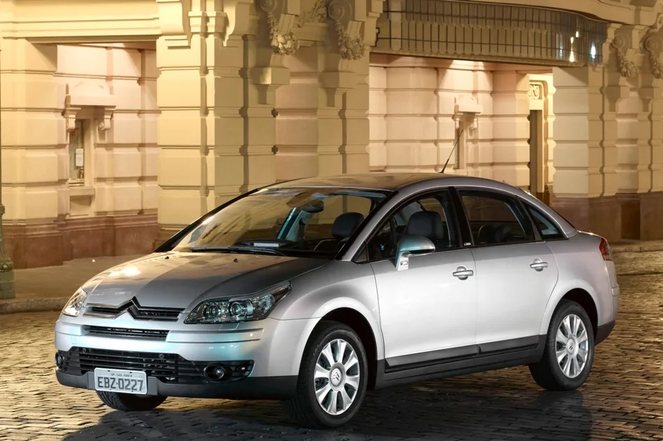 Citroen C4 Pallas GLX 2.0 16V (flex) (aut)
