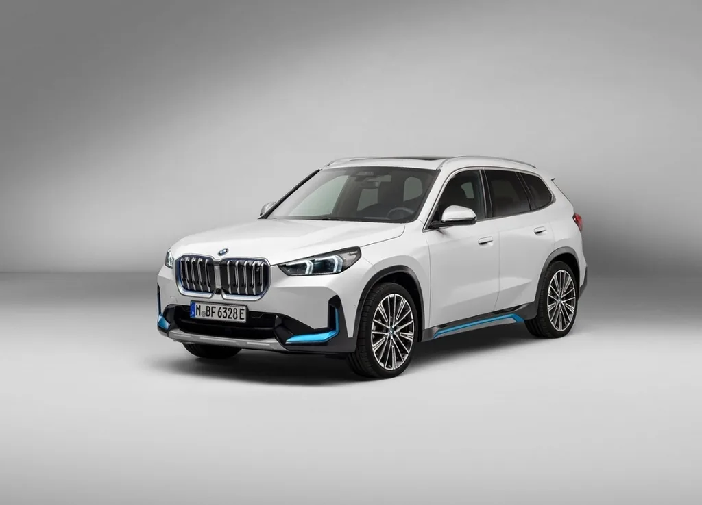 BMW iX1 67kWh xDrive30e Auto bev