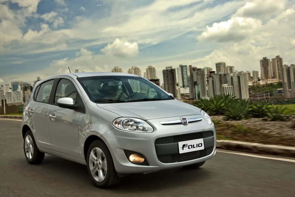 Fiat Palio Essence 1.6 16V Dualogic (Flex)