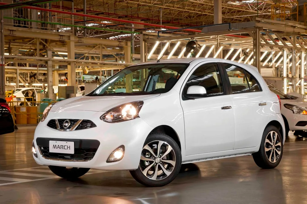 Nissan March 1.6 16V SL CVT (Flex)