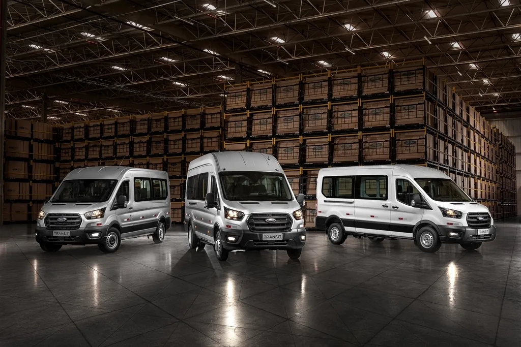 Ford Transit 2.0 EcoBlue Minibus Vidrada L3H2 2.0tdci