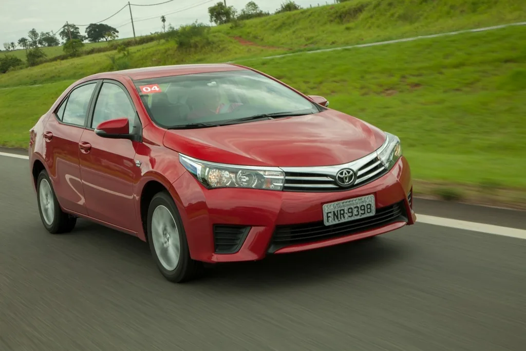 Toyota Corolla Sedan 2.0 Dual VVT-I Flex Altis Multi-Drive S