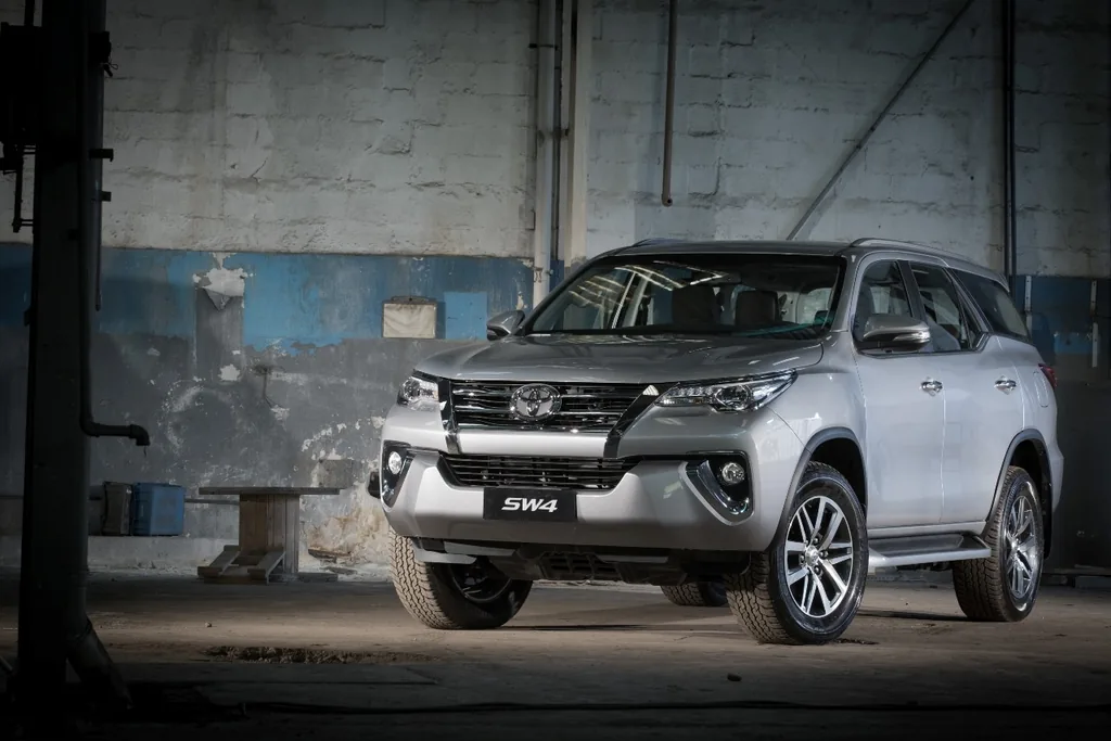 Toyota SW4 2.8 TDI SRX 7L 4x4