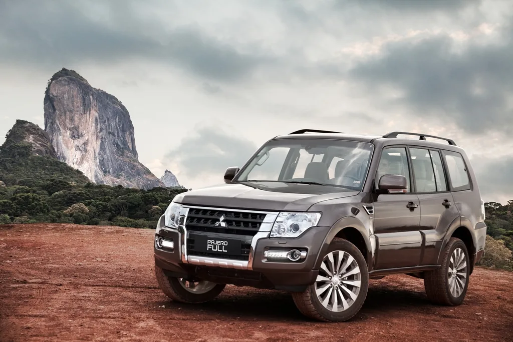 Mitsubishi Pajero Full 3.8 V6 5D HPE 4WD