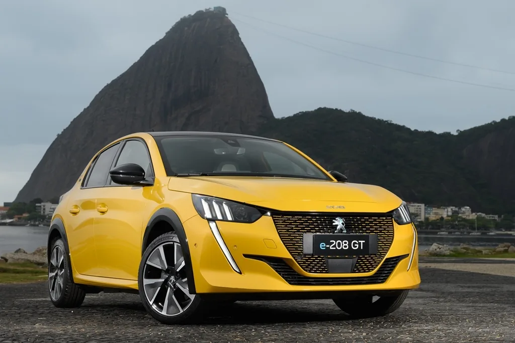 Peugeot 208 1.6 Like Essencial