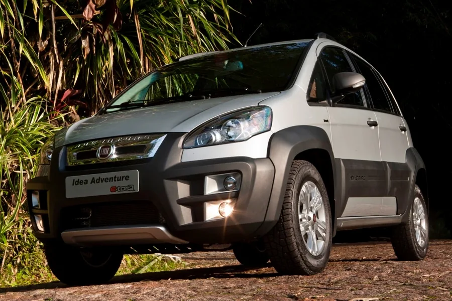 Fiat Idea Adventure 1.8 16V Dualogic (Flex)