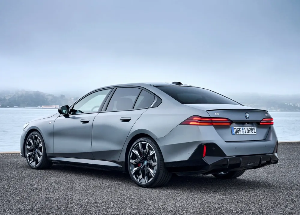 BMW i5 84kWh M60 Auto 4wd bev