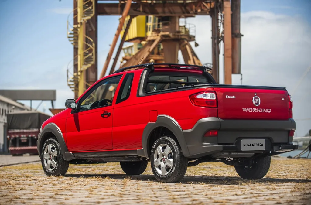 Fiat Strada Working 1.4 (Flex) (Cabine Estendida)