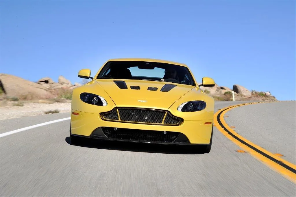 Aston Martin Vantage V12 6.0 S