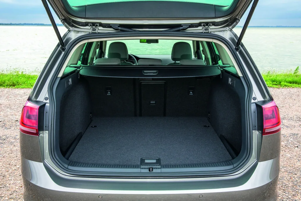 Volkswagen Golf Variant Highline 1.4 TSi DSG BlueM.