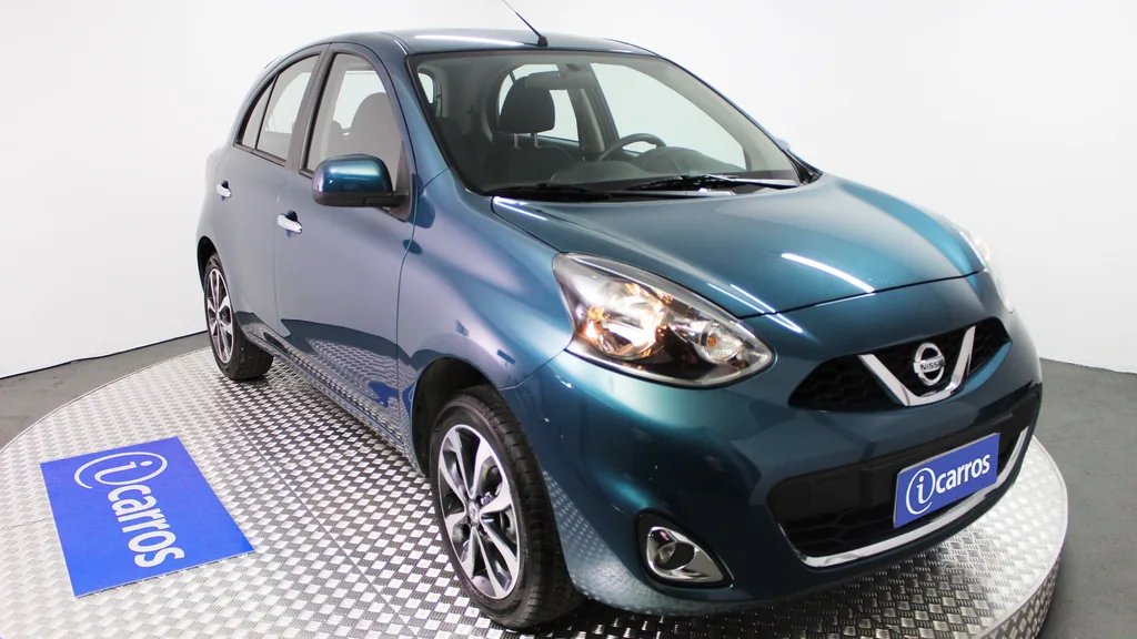 Nissan March 1.6 16V S (Flex)