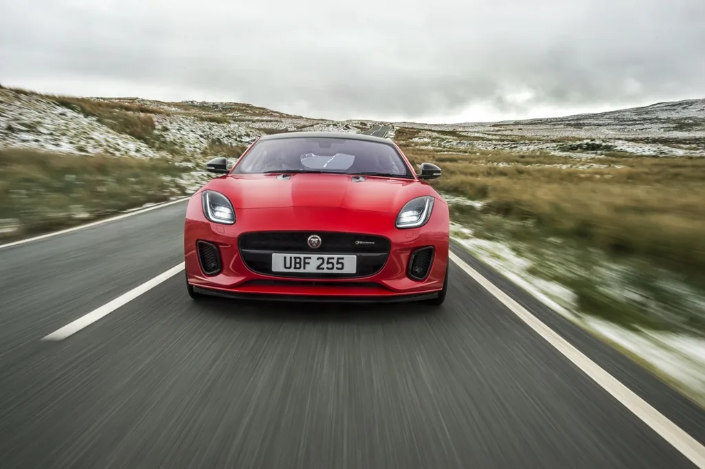 Jaguar F-Type 5.0 V8 S/C SVR 4WD