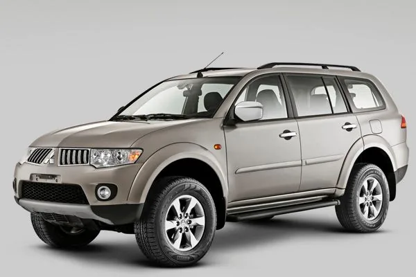 Mitsubishi Pajero Dakar 3.2 4WD (Aut)