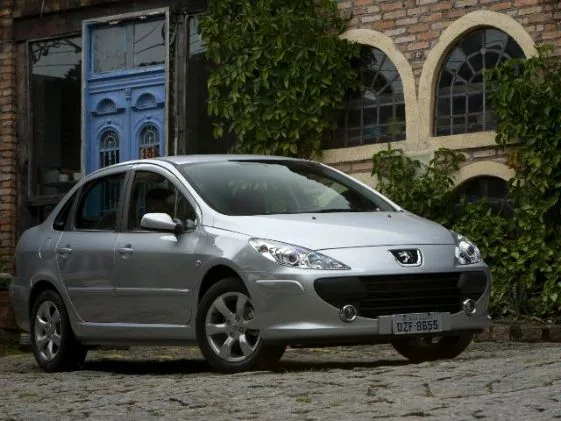 Peugeot 307 Sedan Presence Pack 2.0 16V (flex) (aut.)