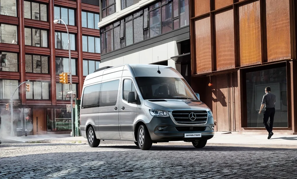 Mercedes-Benz Sprinter 2.2 CDI 516 Furgao TA 15,5m 15.5m teto alto