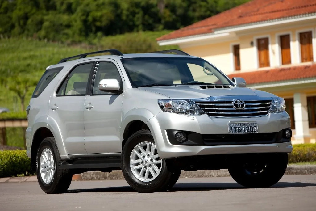 Toyota SW4 Hilux 3.0 TDI 4x4 SRV 7L
