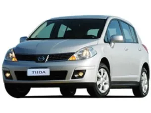 Nissan Tiida SL 1.8 (flex)