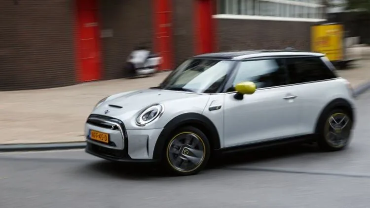 Mini Cooper 33kWh Cooper S E Top bev se auto
