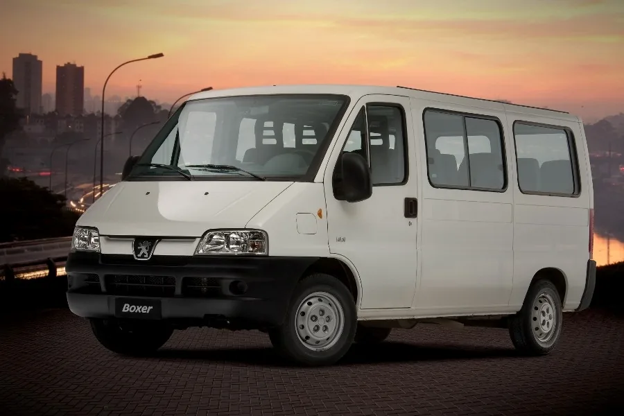Peugeot Boxer Furgão 2.3 HDI Curto 330