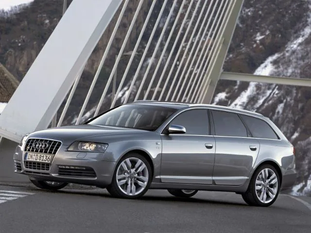 Audi S6 Avant 5.2 V10 Quattro (tiptronic)