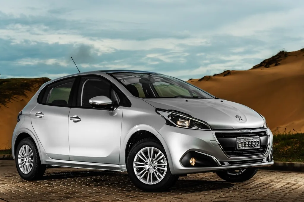 Peugeot 208 Active Pack 1.2 12V (Flex)