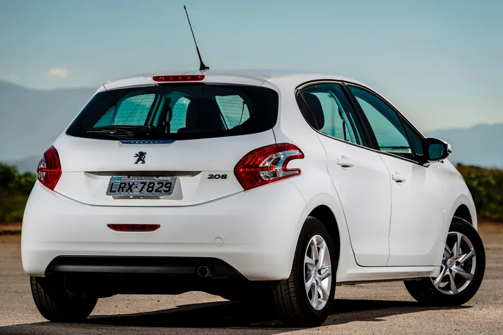 Peugeot 208 Active Pack 1.6 16V (Flex) (Aut)