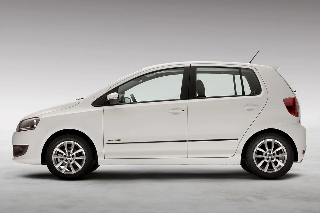 Volkswagen Fox 1.6 VHT Highline (Flex)