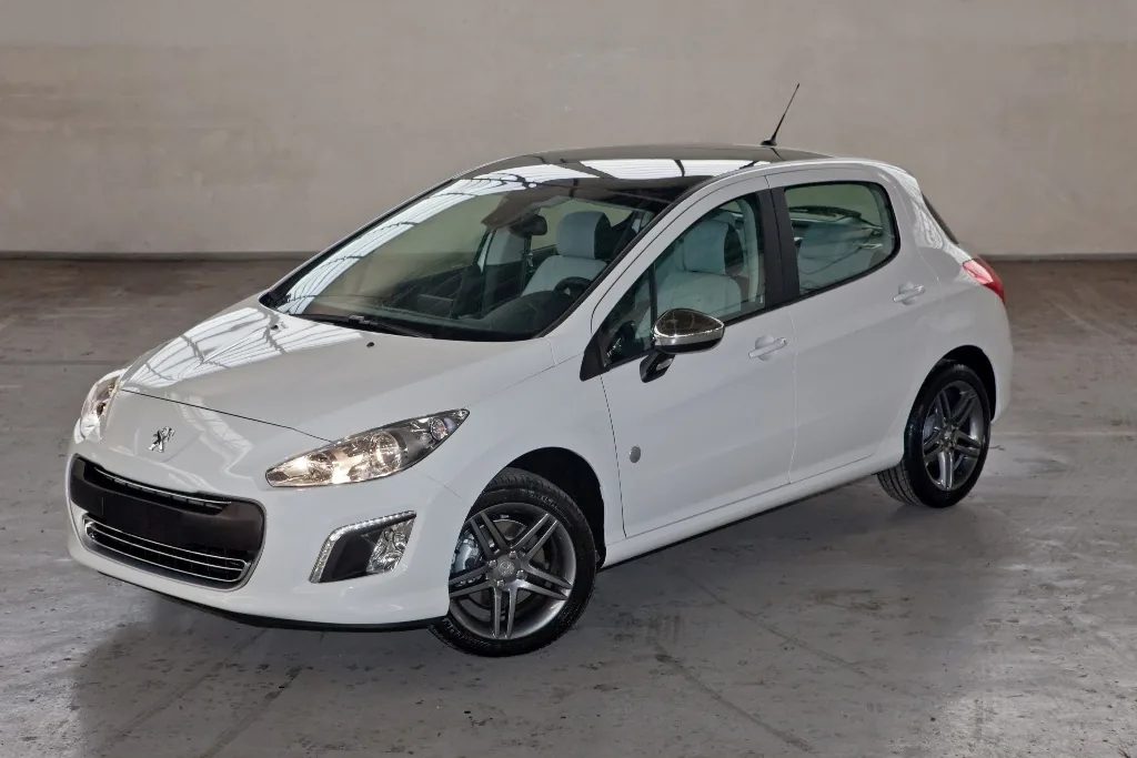 Peugeot 308 Roland Garros 1.6 THP (Aut)