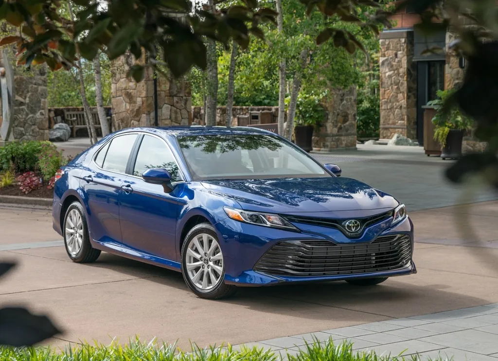 Toyota Camry 2.5 XLE Hybrid Auto hev