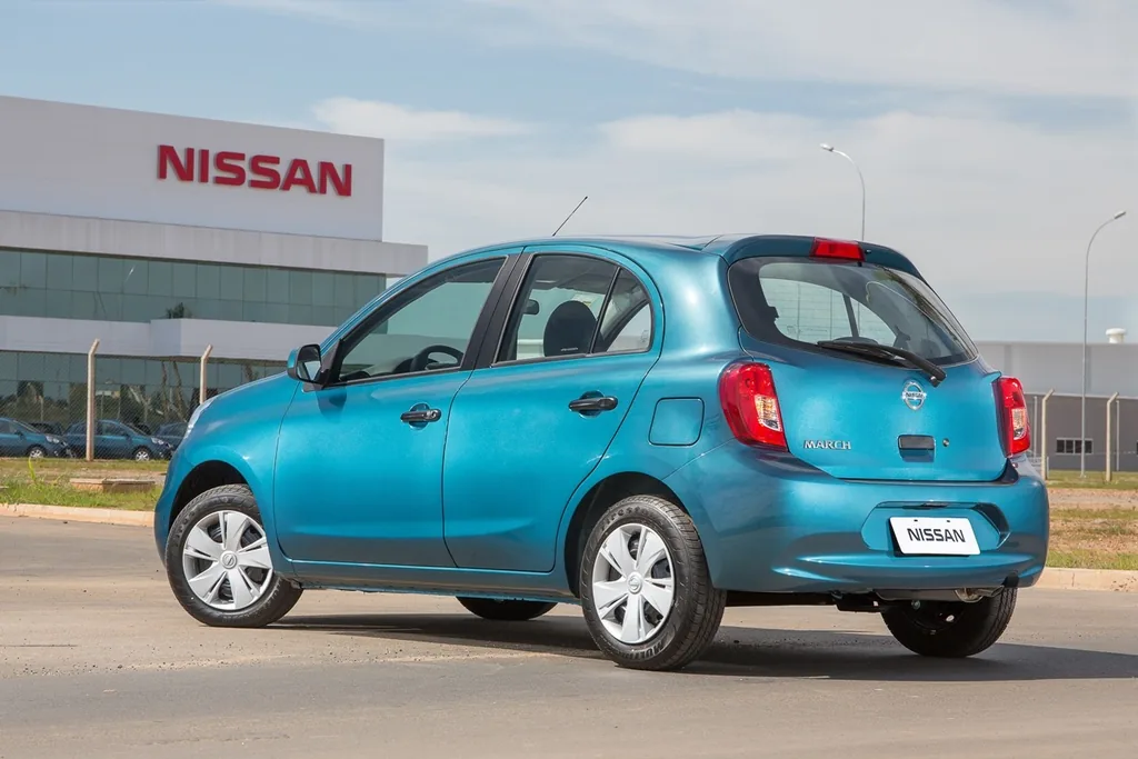 Nissan March 1.0 12V S (Flex)