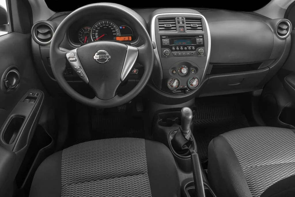 Nissan Versa 1.0 12V S (Flex)