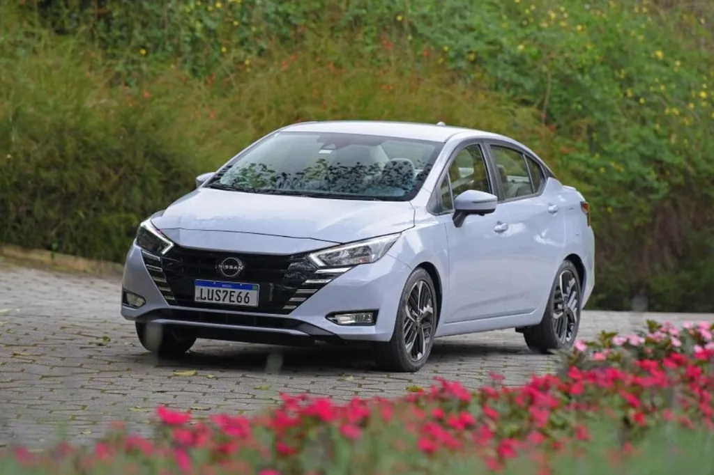 Nissan Versa 1.6 Sense CVT