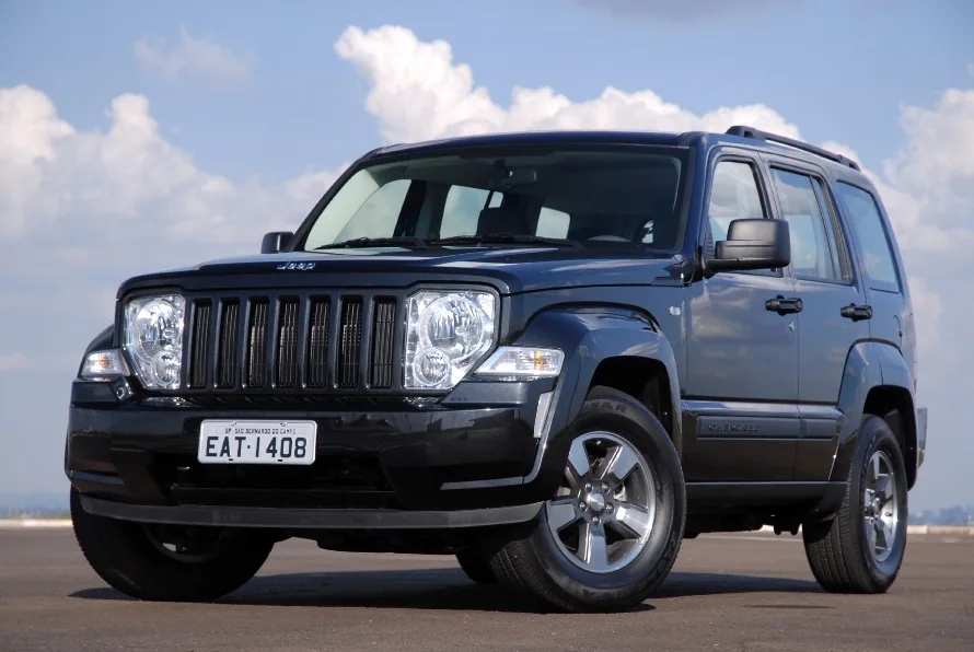 Jeep Cherokee Sport 3.7 V6 4WD