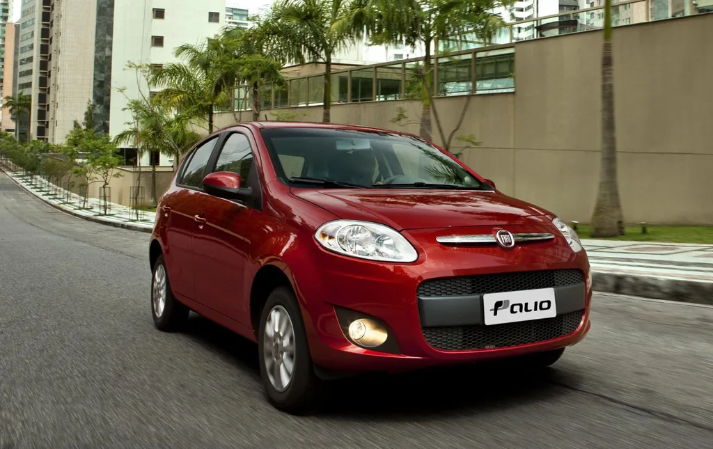 Fiat Palio Attractive 1.0 8V (Flex)