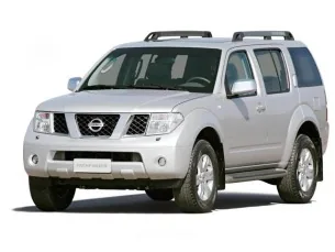 Nissan Pathfinder LE 4x4 2.5