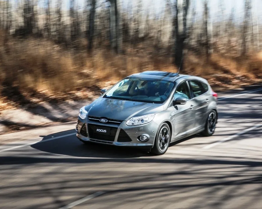 Ford Focus Titanium 2.0 16V PowerShift