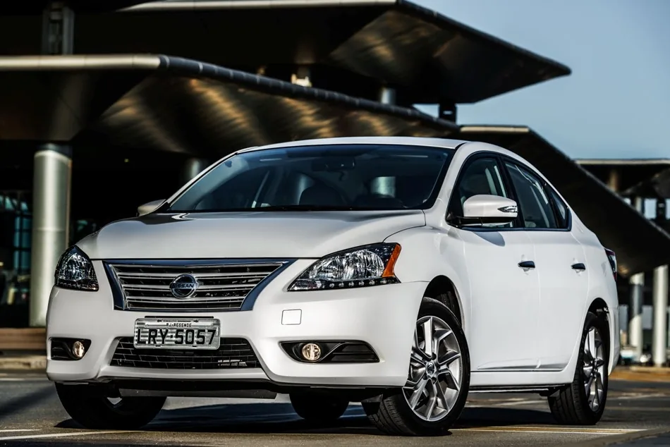 Nissan Sentra Unique 2.0 16V CVT (Flex)